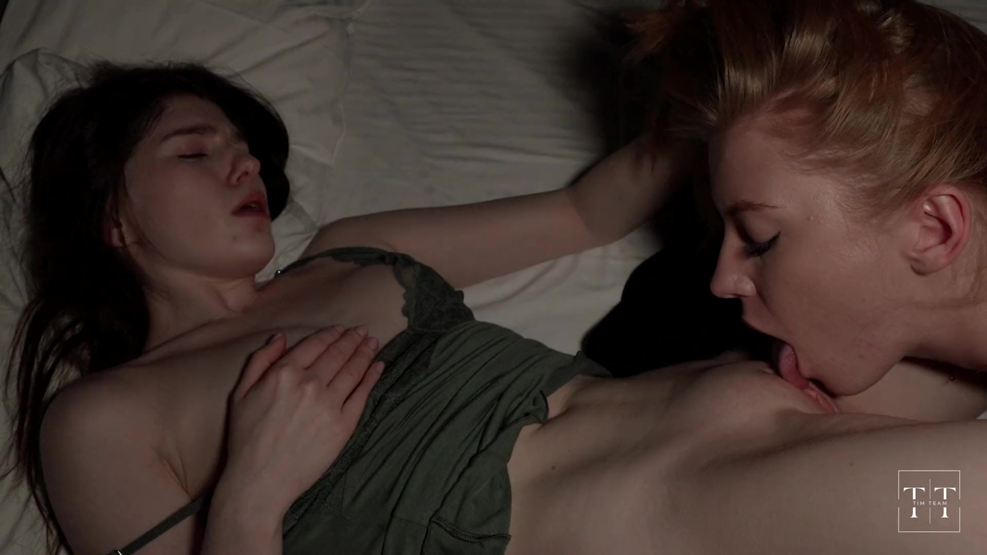 Pearl and her friend's erotic play